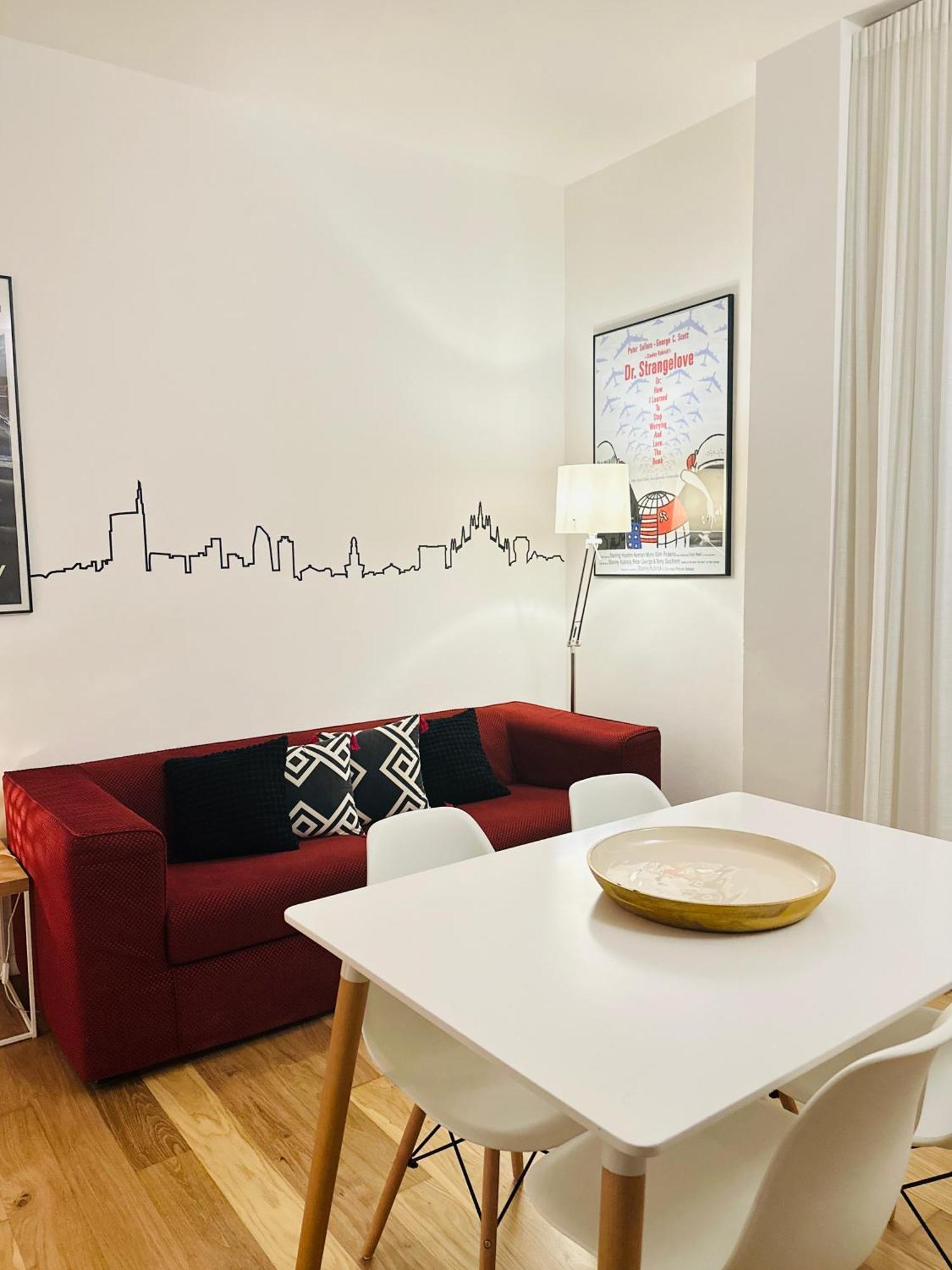 Xenia - Cozy Two-room In Station * Milán